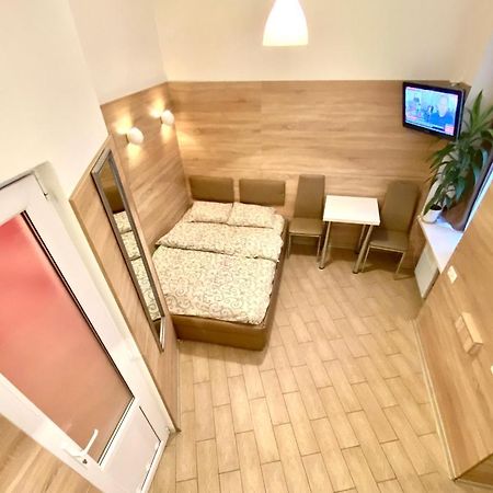 Невеликі Апартаменти-Смарт В Центральній Частині Біля Тц Магнус リヴィウ エクステリア 写真