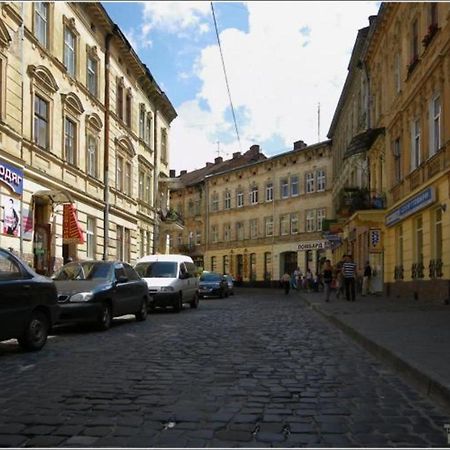Невеликі Апартаменти-Смарт В Центральній Частині Біля Тц Магнус リヴィウ エクステリア 写真